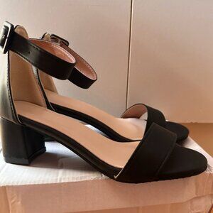 Womens black block heel sandals size 39
